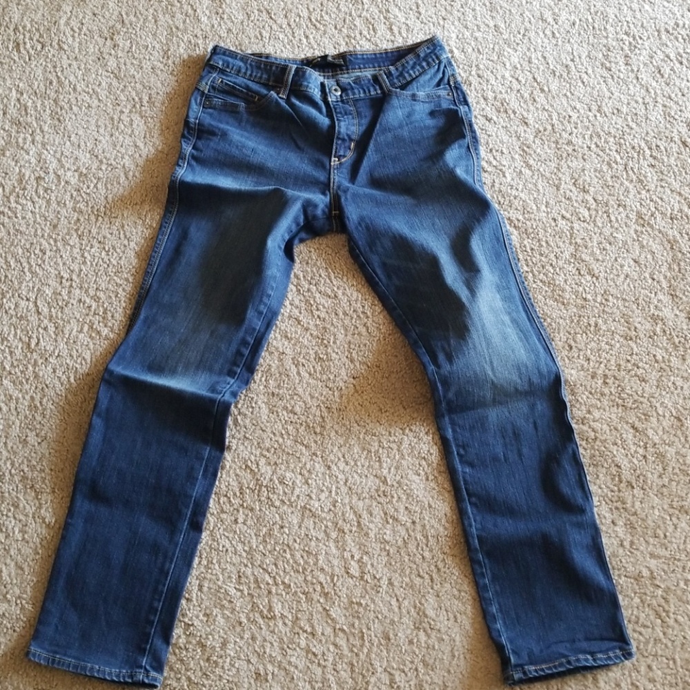 Levi's Flatter & Flaunt skinny leg jeans
